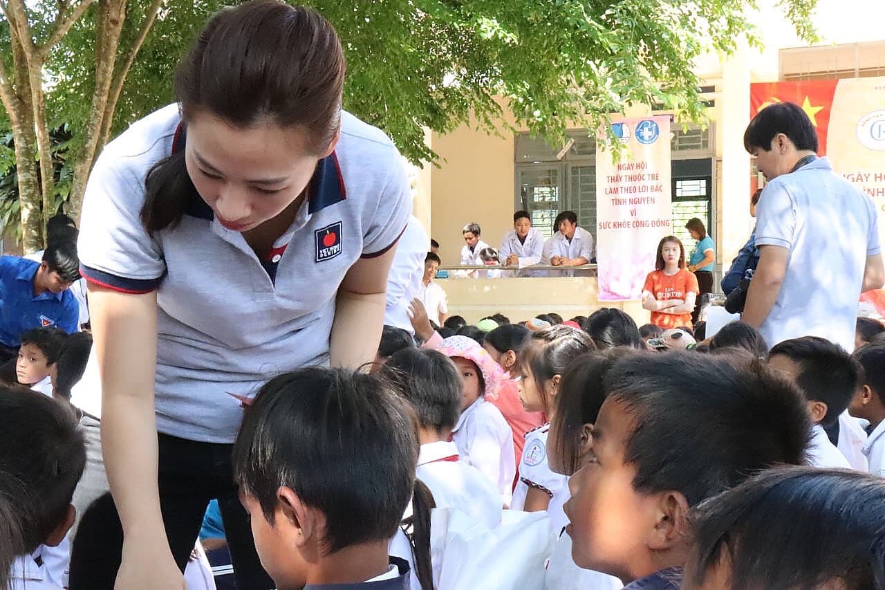 Mở lớp học miễn phí, trao cơ hội cho tương lai